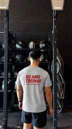 Eu Amo Treinar (mas prefiro comer) - Camiseta Regular