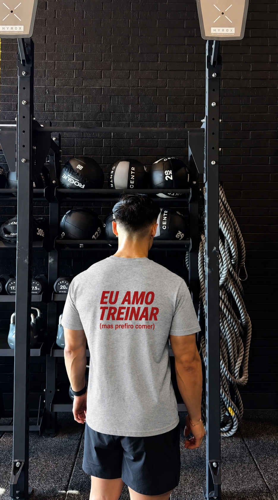 Eu Amo Treinar (mas prefiro comer) - Camiseta Regular