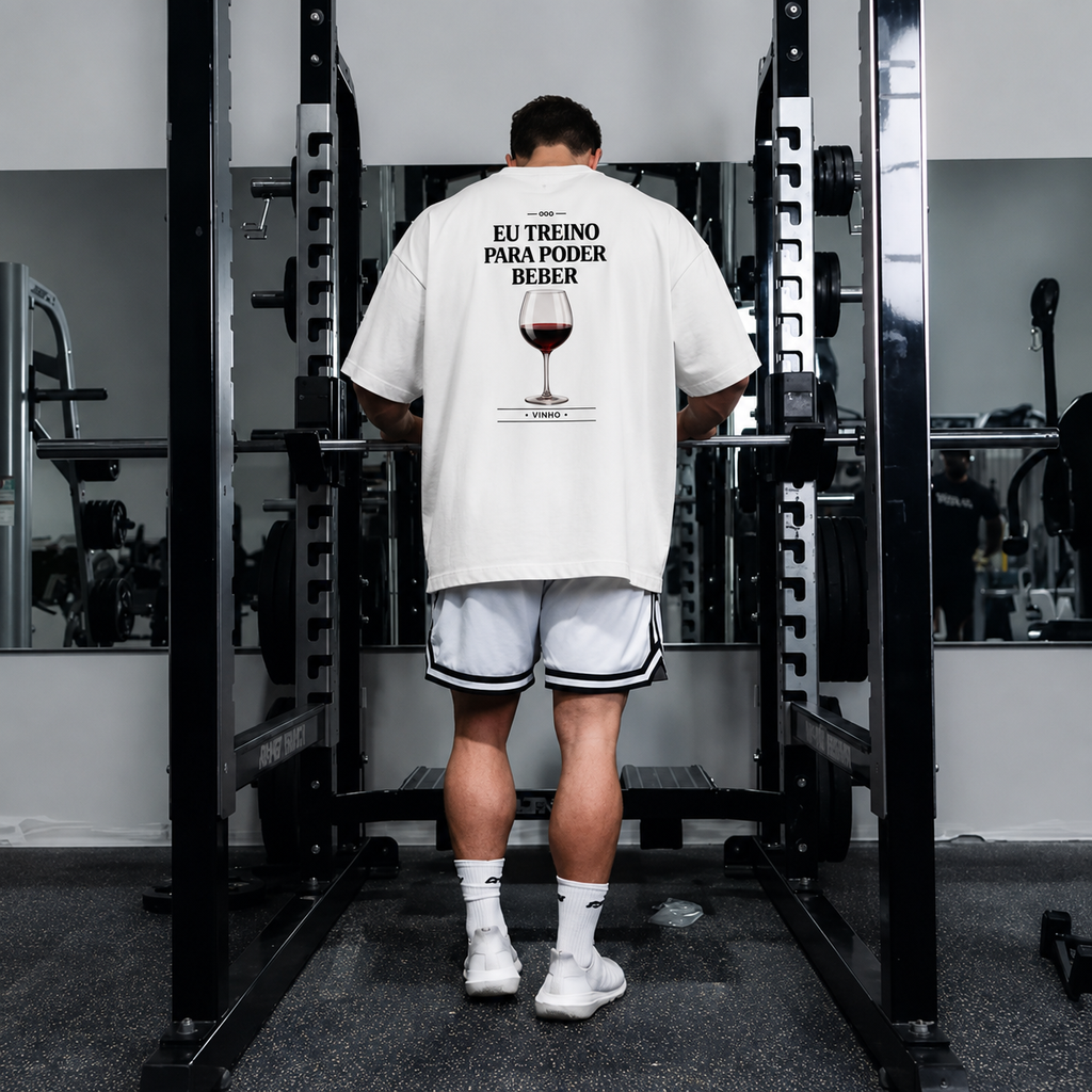 Eu Treino Para Poder Beber (Vinho) - Oversized Premium