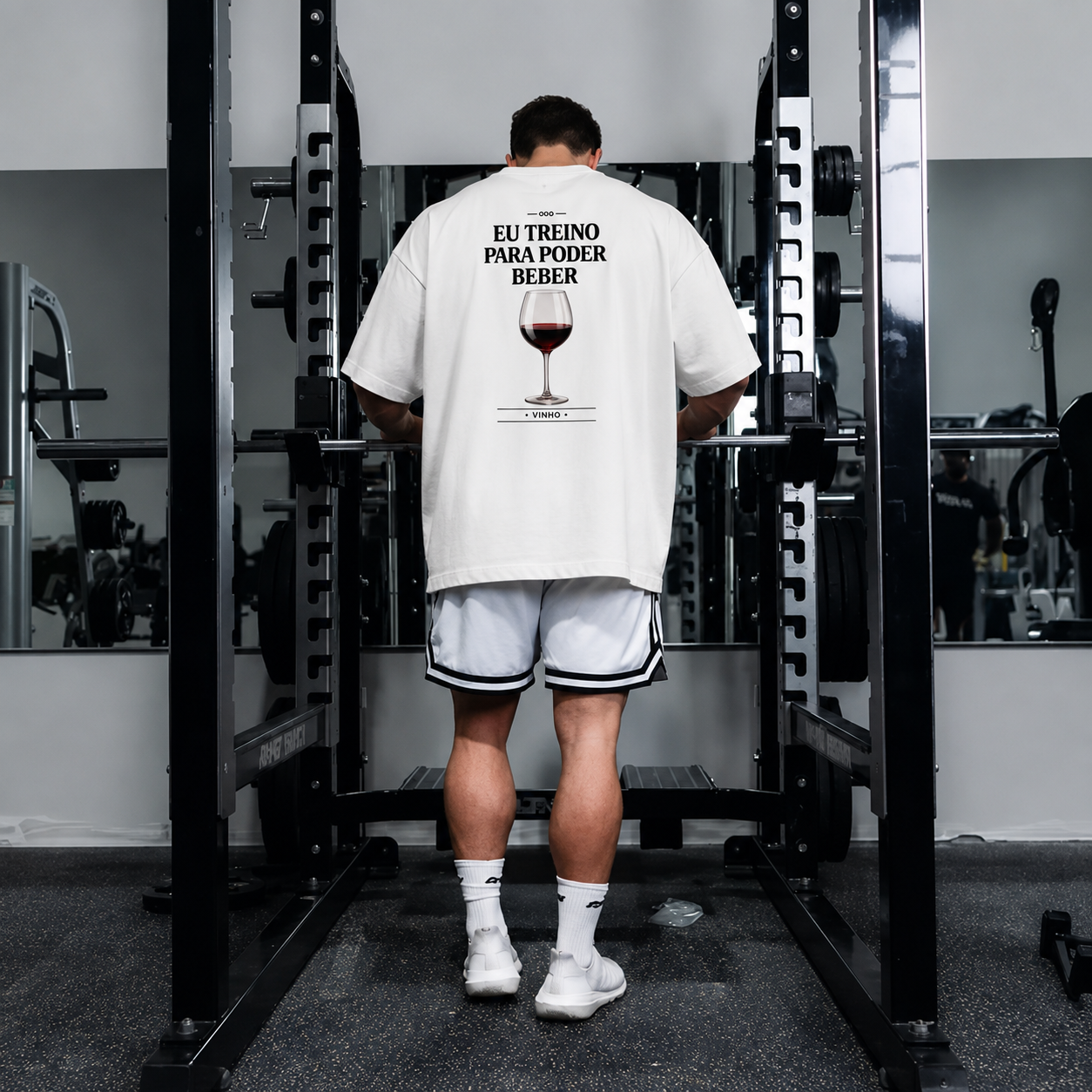 Eu Treino Para Poder Beber (Vinho) - Oversized Premium