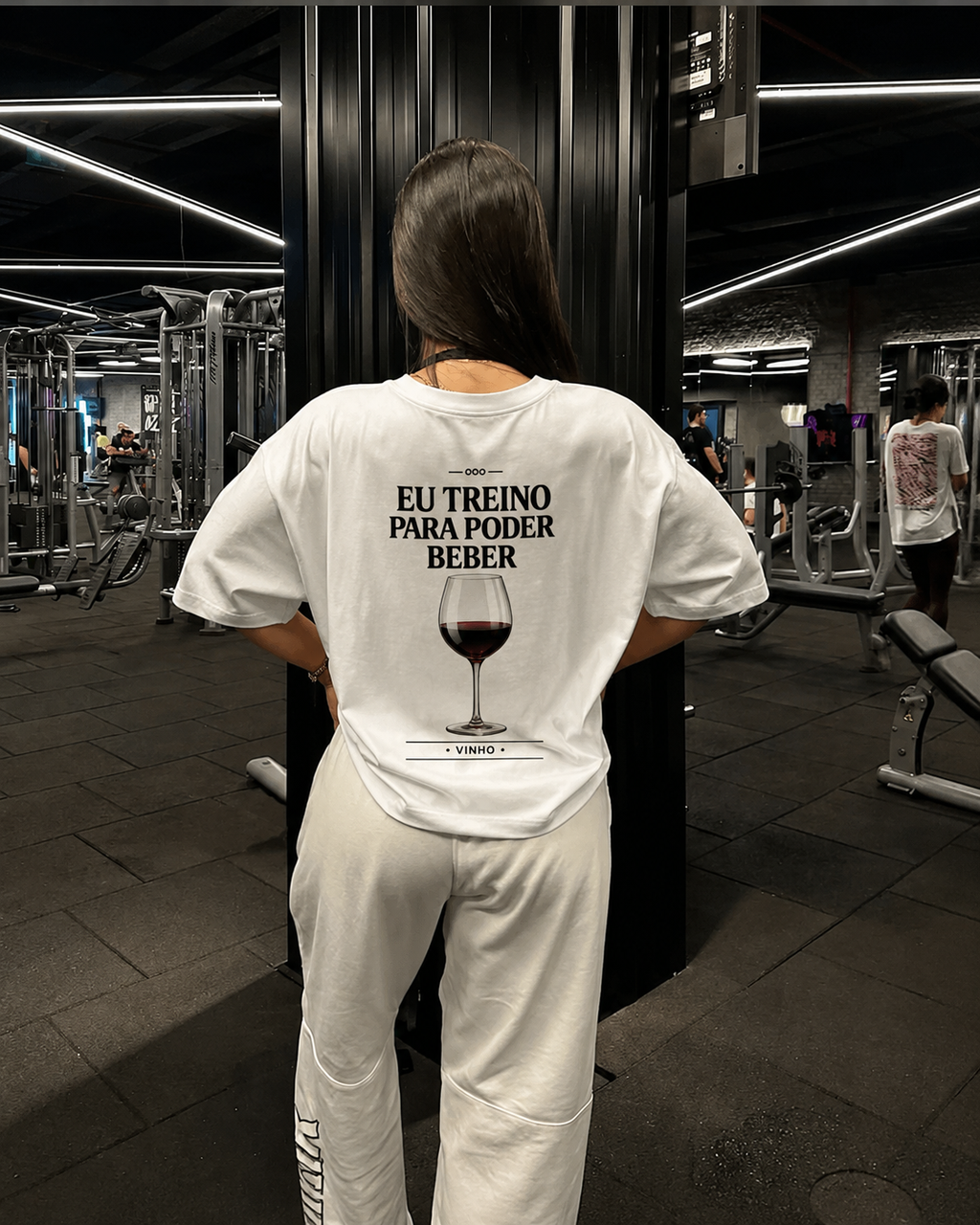 Eu Treino Para Poder Beber (Vinho) - Oversized Premium