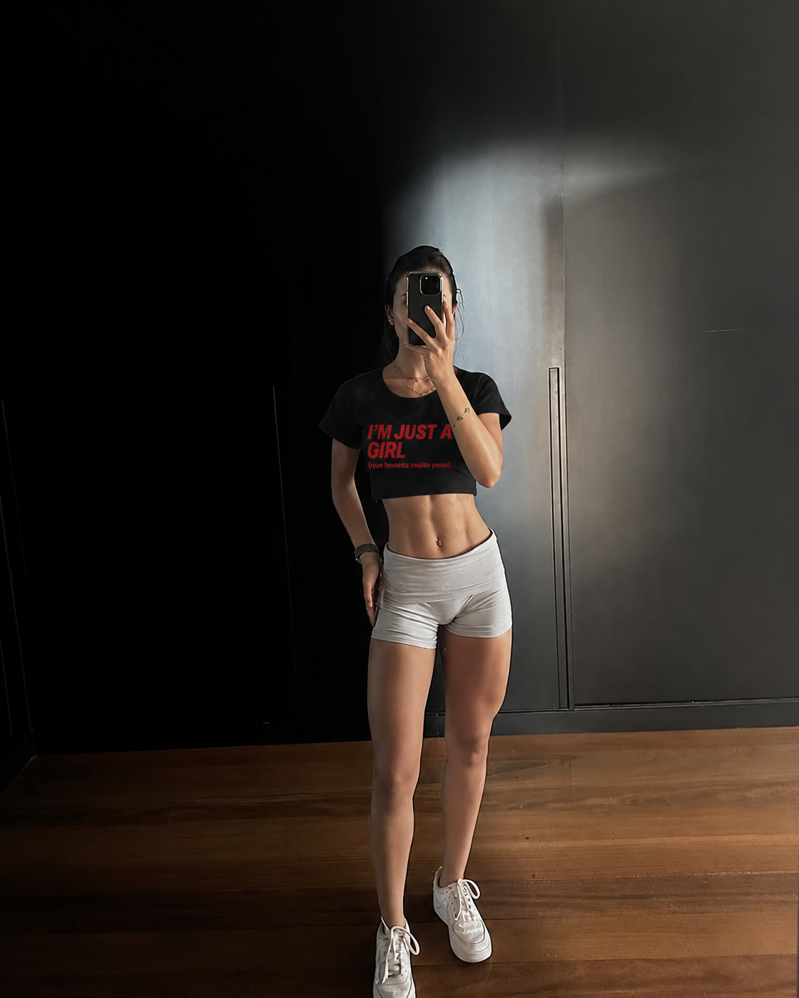 I'm Just a Girl (que levanta muito peso) - Cropped