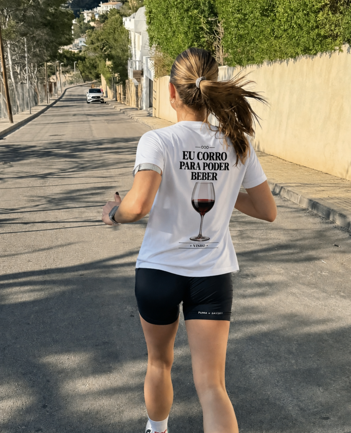 Eu Corro Para Poder Beber (Vinho) - Camiseta Sport Dry UV
